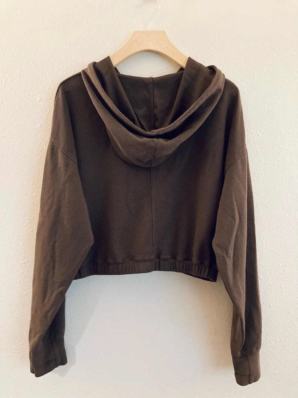 All-In-Motion On-The-Go Full-Zip Longsleeve Crop Hooded Sweatshirt Coffee Brown